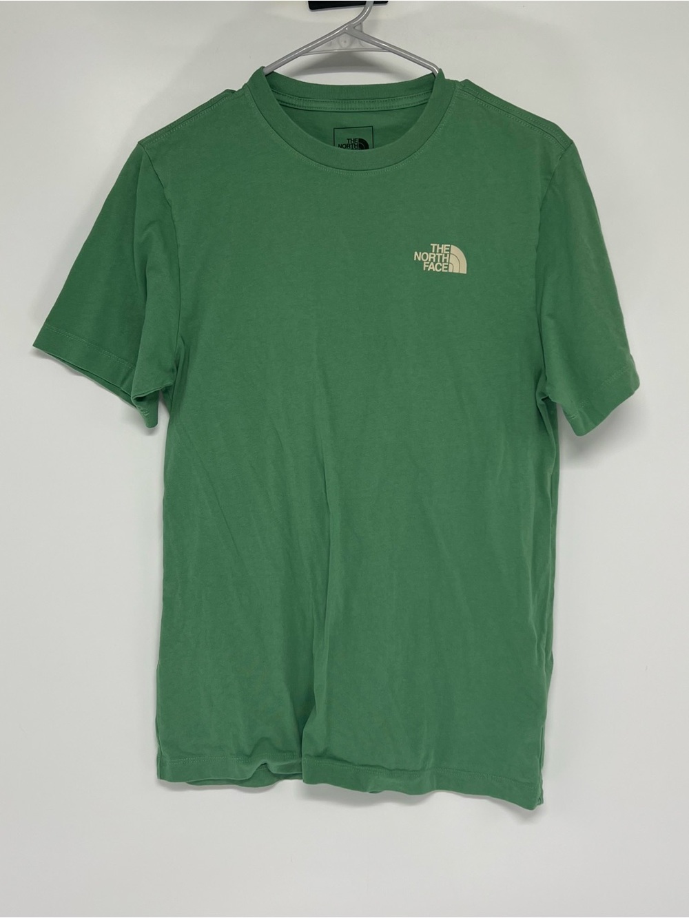 The north face graphic t shirt men’s small